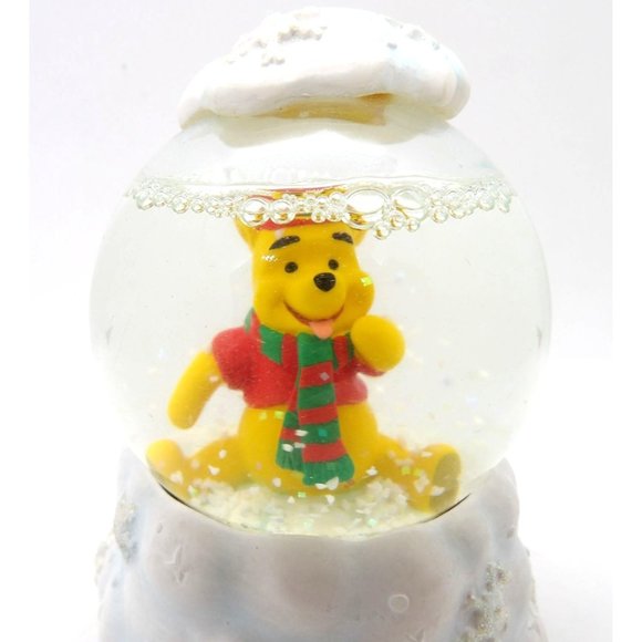 Winnie the Pooh Mini Snow Globe preowned - Picture 2 of 4